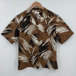 Closed Abstract Print Short Sleeve 100% Cotton Button-Up Shirt in Brown | Small
